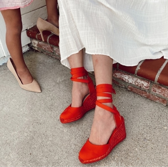 Authentic Stuart Weitzman espadrille wedges - Picture 14 of 15